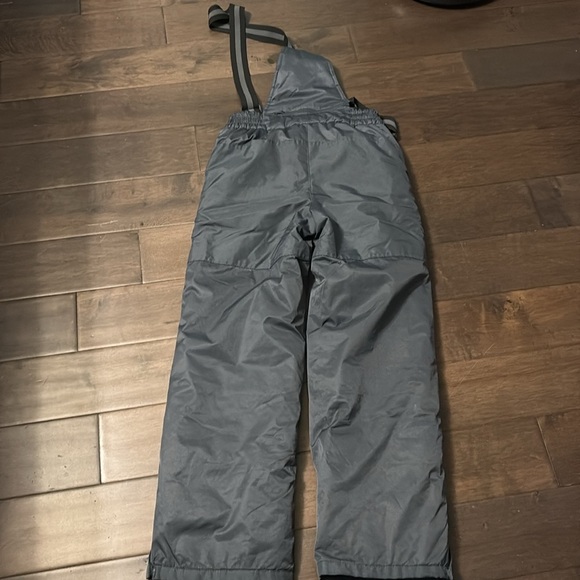 Athletic works gray lined snowpants, size 10-12 with removable suspenders - Picture 4 of 8